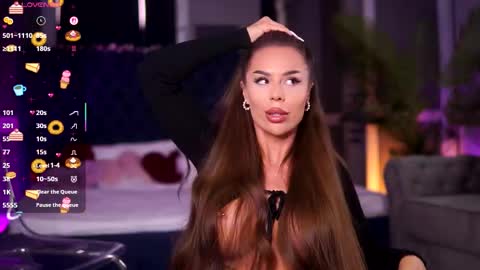 misskiarra online show from 11/29/25, 08:06