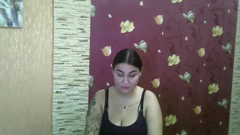 Lisa online show from 12/17/24, 09:16