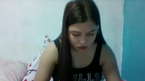 Snapshot of misskitty2xxx chatting on 02/25/25, 12:14 Merry online show from 02/25/25, 12:14