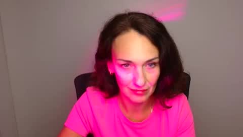 Christina online show from 09/26/25, 06:17