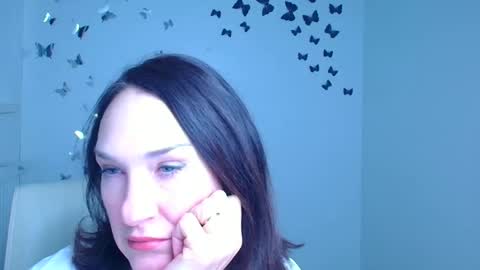 Christina online show from 01/11/26, 12:21