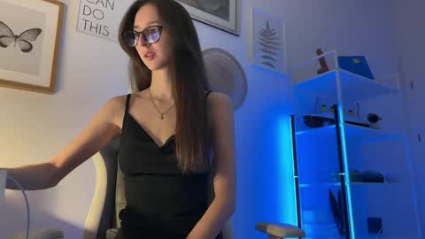 misslalii online show from 02/24/26, 01:53