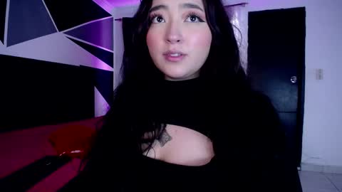 Snapshot of missloise chatting on 12/09/24, 04:05 Miss Loise online show from 12/09/24, 04:05