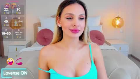 Snapshot of misslou_ chatting on 02/02/26, 06:12 Lou online show from 02/02/26, 06:12