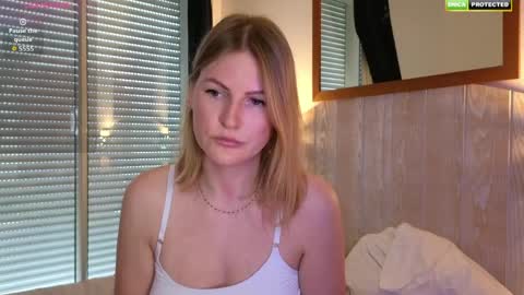 Snapshot of misslucci chatting on 04/22/26, 08:39 Misslucci online show from 04/22/26, 08:39