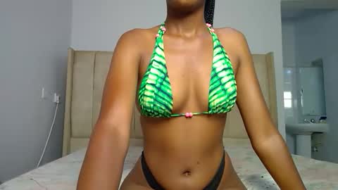 lunah online show from 03/23/26, 07:12