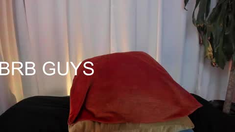 Snapshot of misslynn_ chatting on 02/18/25, 10:38 i am lyn online show from 02/18/25, 10:38