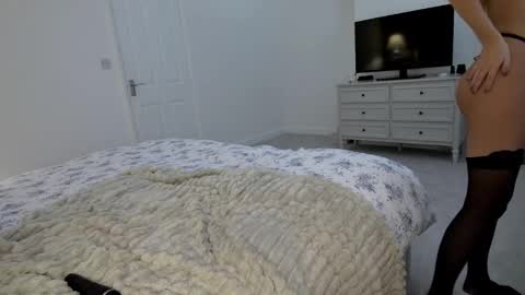 Snapshot of missmadisonmae chatting on 10/18/25, 02:18 Miss Madison Mae online show from 10/18/25, 02:18