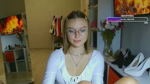 Snapshot of missmariat chatting on 11/07/25, 05:57 OneGoddess online show from 11/07/25, 05:57