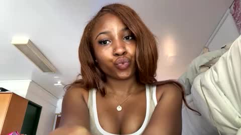 missmarimac online show from 02/13/26, 05:31