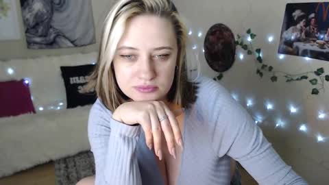 Snapshot of missmelons_ chatting on 01/29/25, 03:26 Li online show from 01/29/25, 03:26