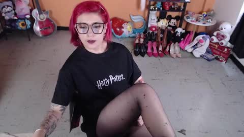 Miss Mia online show from 02/06/25, 05:09