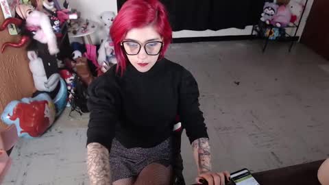 Miss Mia online show from 02/11/25, 12:58