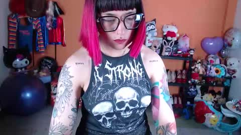 Miss Mia online show from 11/10/25, 01:43