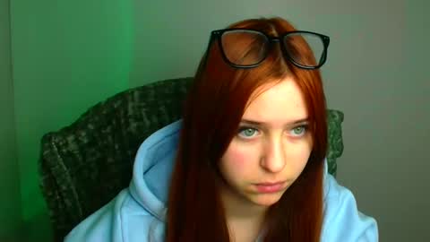 Mia online show from 02/04/26, 12:33