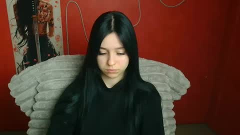 Mia online show from 03/09/26, 12:31