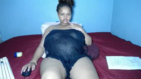 mimmi online show from 11/12/25, 06:52