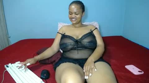 Snapshot of missmimmi69 chatting on 06/12/26, 07:18 mimmi online show from 06/12/26, 07:18