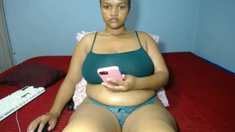 Snapshot of missmimmi69 chatting on 06/22/26, 06:10 mimmi online show from 06/22/26, 06:10