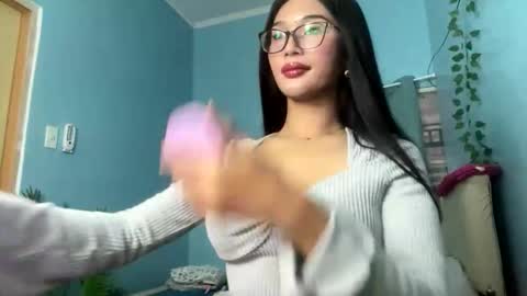 missminervaa online show from 10/04/25, 04:27