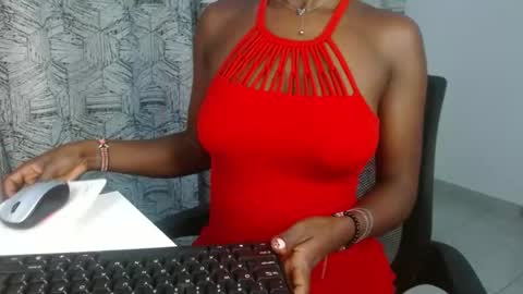 Snapshot of missmisbehave_irl chatting on 04/30/26, 11:20 sexy online show from 04/30/26, 11:20