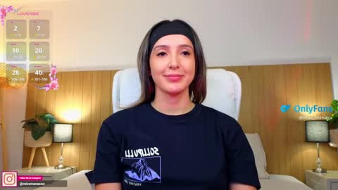 Snapshot of missmonaco chatting on 12/10/24, 01:00 Emma Rivera online show from 12/10/24, 01:00