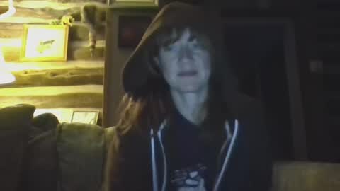 Snapshot of missmoonmagic13 chatting on 09/25/25, 02:15 Maxxx online show from 09/25/25, 02:15