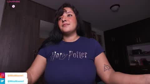 MissMoon online show from 11/13/25, 08:19