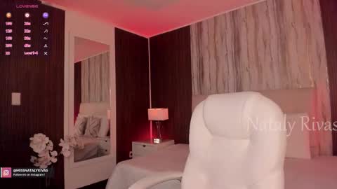 Snapshot of missnataly_ chatting on 11/06/25, 09:48 Nataly Rivas online show from 11/06/25, 09:48