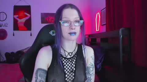 Snapshot of missnikkivill chatting on 02/11/26, 02:49 Mistress Nikki Vill online show from 02/11/26, 02:49