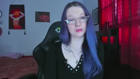 Snapshot of missnikkivill chatting on 03/17/26, 04:54 Mistress Nikki Vill online show from 03/17/26, 04:54