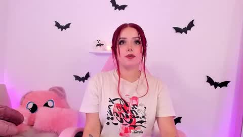 Snapshot of misspaulina__ chatting on 10/20/25, 12:22 Pau Giraldo online show from 10/20/25, 12:22