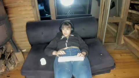 sarah online show from 02/23/25, 01:24