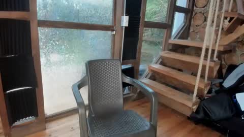 sarah online show from 03/01/25, 08:53