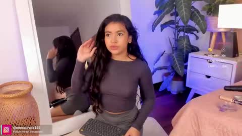 Snapshot of missprada chatting on 09/27/25, 11:48 Emma Prada online show from 09/27/25, 11:48