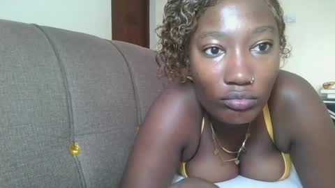 Snapshot of missprettygal chatting on 06/15/26, 09:22 pretty gal online show from 06/15/26, 09:22