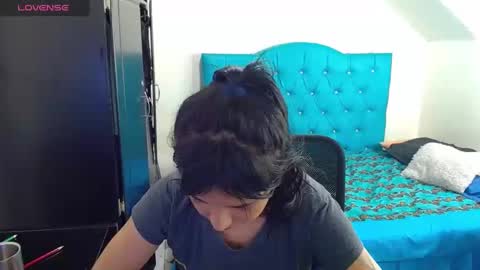 Snapshot of misspurple4 chatting on 02/13/25, 10:11 kassandra online show from 02/13/25, 10:11