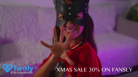 Molly and Rick online show from 12/22/25, 03:09