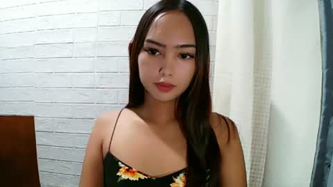 Snapshot of missrianmwua chatting on 06/24/26, 06:23 missrianmwua online show from 06/24/26, 06:23
