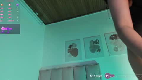 Snapshot of misss__luna chatting on 12/20/25, 12:29 Luna online show from 12/20/25, 12:29
