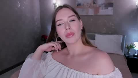 Arabella online show from 05/21/26, 12:23