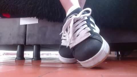 Snapshot of misssam28 chatting on 11/20/25, 03:12 TELL ME MISS online show from 11/20/25, 03:12