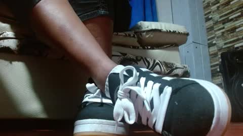 Snapshot of misssam28 chatting on 11/27/25, 04:03 TELL ME MISS online show from 11/27/25, 04:03