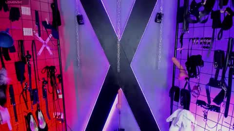 Snapshot of missscarlet_bella_bdsm chatting on 02/19/26, 03:13 MissScarlet bella bdsm online show from 02/19/26, 03:13