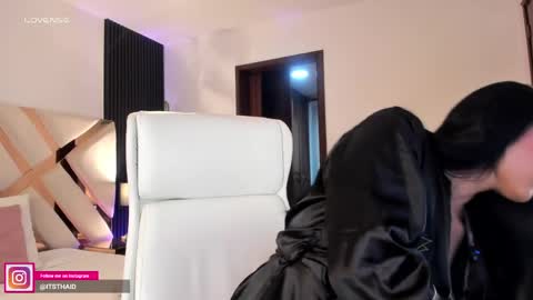 Fernanda Davila online show from 03/31/26, 10:21