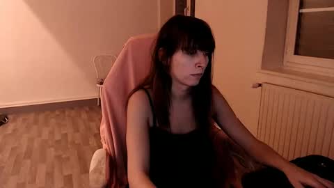 Snapshot of missthon chatting on 01/12/25, 07:21 missthon online show from 01/12/25, 07:21