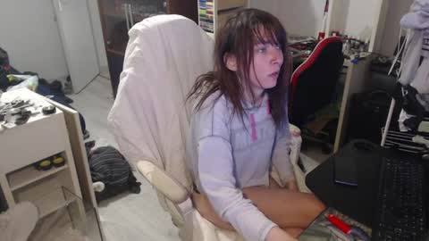 Snapshot of missthon chatting on 03/30/26, 10:49 missthon online show from 03/30/26, 10:49