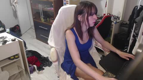 Snapshot of missthon chatting on 04/01/26, 12:06 missthon online show from 04/01/26, 12:06