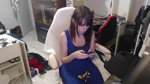 Snapshot of missthon chatting on 04/01/26, 01:41 missthon online show from 04/01/26, 01:41