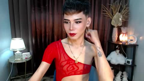 Snapshot of misstransstella69 chatting on 09/18/25, 07:32 Stella online show from 09/18/25, 07:32